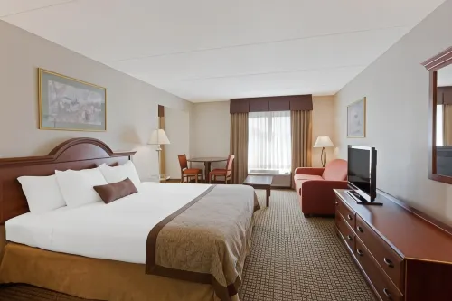 Wingate by Wyndham Charlotte Airport I-85/I-485 Hotels in Belmont