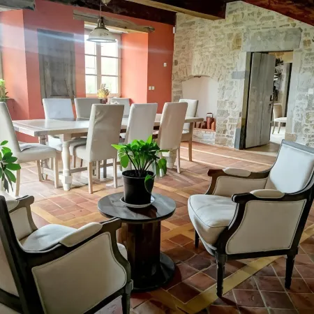 Le Relais des Deux Tours