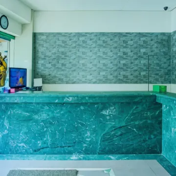 Townhouse Oak Palembang Near Jembatan Ampera Formerly Azzura Hotel