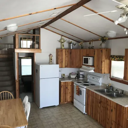 Top of the Hill RV Resort & Cabins