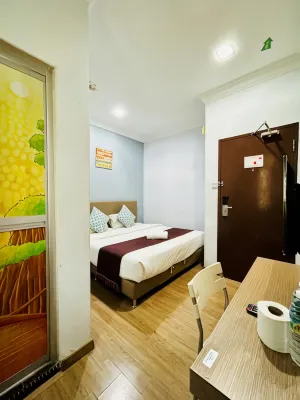 Charisma Hotel Hotels near Gerai Ikan Duyung