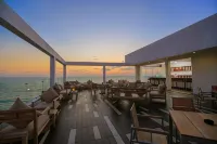Pandanus Beach Resort & Spa