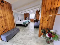 Lknz Lodge & Cafe