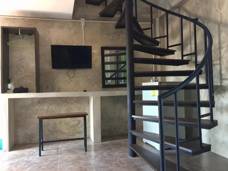 SabayNan Hotel Отели рядом с достопримечательностью «Wat Tha NAO»