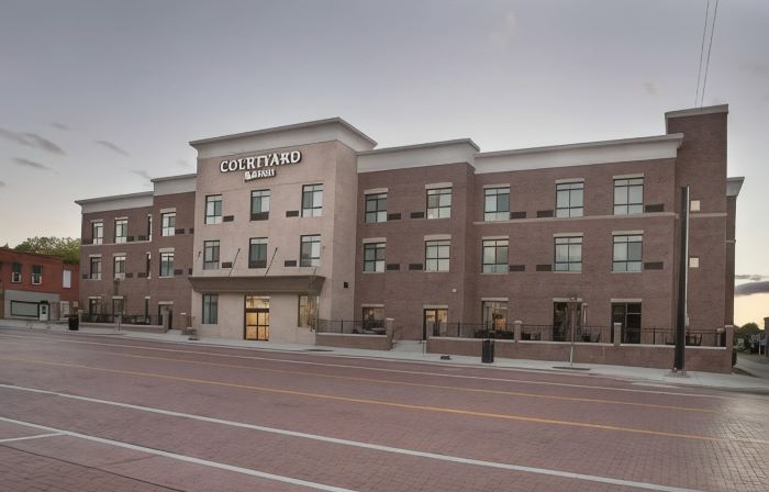 Courtyard Albion