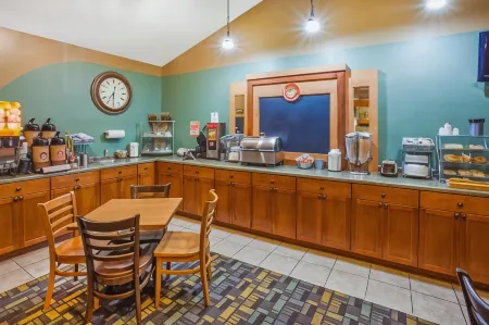 AmericInn by Wyndham Rhinelander