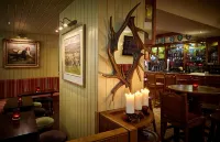 Horse & Hound - bar