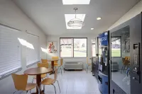 Americas Best Value Inn-Heath/Newark فنادق في Newark