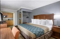 Travelodge by Wyndham Canton/Livonia Area, MI Hotels in Canton