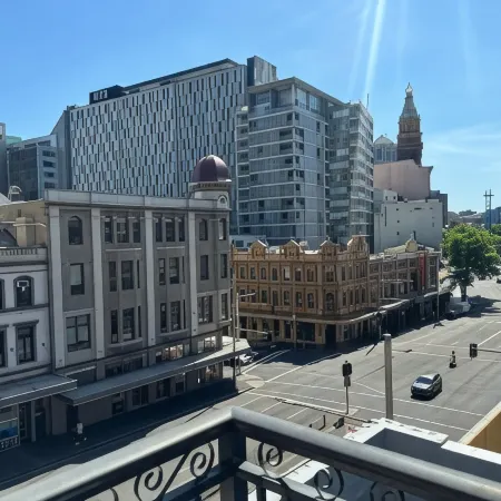Sydney Riseon Hotel