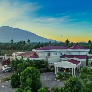 Primus Hotel and Resort