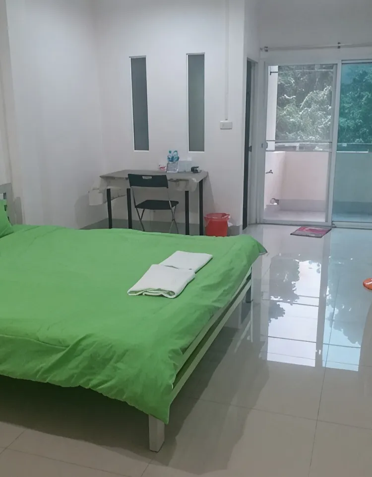 ห้องสแตนดาร์ดพร้อมเครื่องปรับอากาศ(เตียงคิงไซส์)