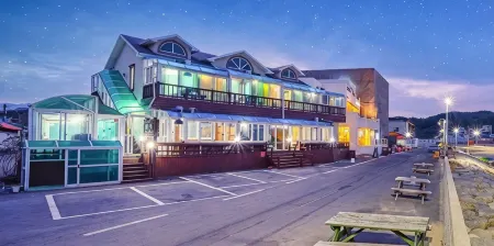 Yangyang White Sand Pension