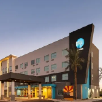 Tru โดย ฮิลตัน ฟีนิกซ์ กิเลนเดล วาเคตเกท, AZ