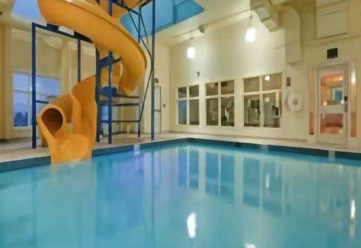 홀리데이 인 익스프레스 수영장