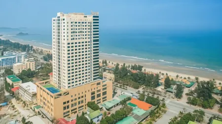 Muong Thanh Grand CUA Lo Hotel