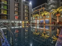Momo inn Park & Resort - Pools