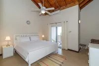 Nianna Coral Bay Gorgeous Townhouse 2
