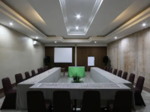 Ommaya Hotel & Resort Hotels in Baki