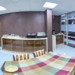 城市飯店 蘇爾古特國際機場附近的飯店