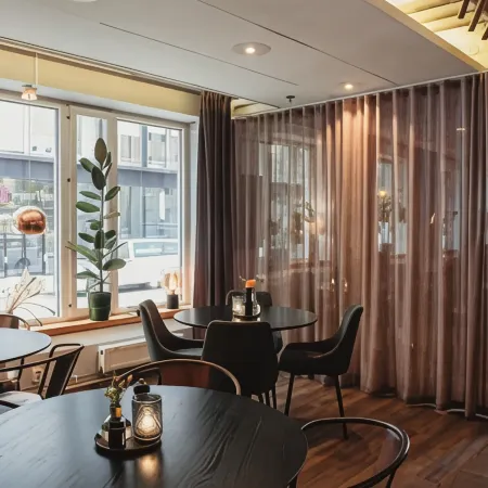 Home Hotel Uppsala Отели рядом с достопримечательностью «Flogsta»