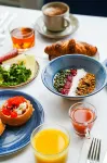 希爾頓斯魯森酒店 - 早餐