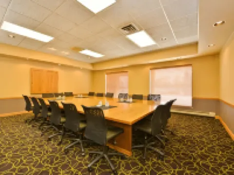 Best Western Plus Kelly Inn Hotels in Saint Cloud