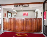 Econo Lodge Dyersburg I-155 - Parkplatz