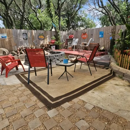 Hot Tub-Fire Pit-Game Room-3 Decks -Lake Travis-Sleeps 6-House Near Austin Texas