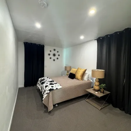 Elegant Modern Winslow Home