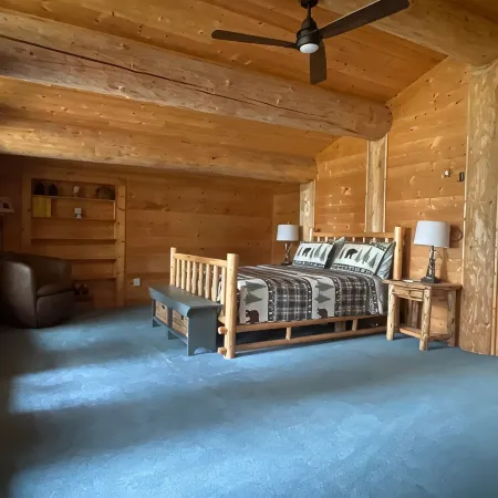 Living Well Lodge with Panoramic Views