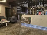 Home Suites Baku-Halal Hotel Hotel in zona Piazza della Bandiera Statale