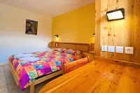Ternélia - Chadenas avec Spa - Homestays