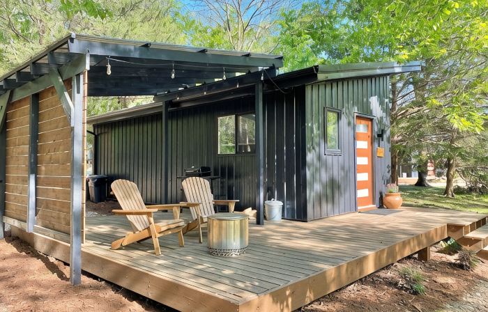 The Patsy at High Bank – Cozy Elk Riverfront Tiny Cabin in Scenic Noel, MO