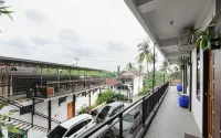 Urbanview Hotel Syariah @ Waskita Residence Telanaipura - 2 Yıldız