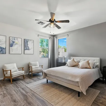 Charming 2-bedroom townhome near ASU in Tempe  with AC, garage, and a pool!