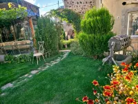 Hacarat Guest House Hotel di 