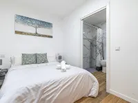 Ayz Luis Cabrera-Auto Check-in Property Hotels near Berlín Park