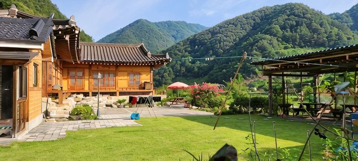 Danyang Gahyeonjeong Pension Hotels in Danyang-gun