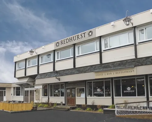 The Redhurst Hotel Glasgow Hotels near Burrell Collection