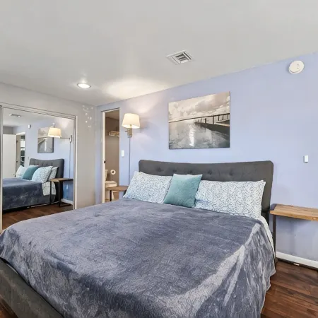 Eli Drive: Farmhouse Charm Meets Modern Luxury – Pool Included!