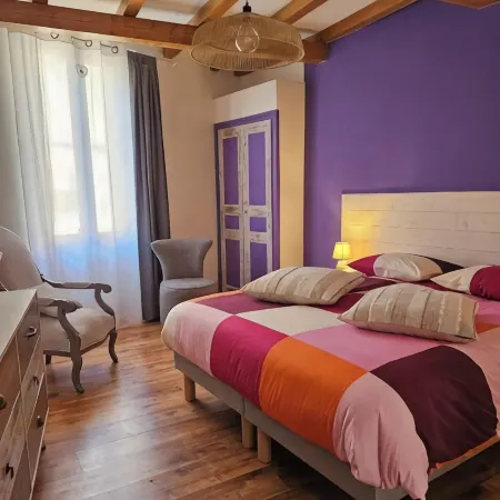 Les Cols du Ventoux - "Col de la Madeleine" apartment in the heart of the village of Bédoin.