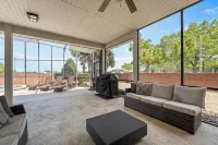 Make Memories in This 6 Bedroom With Private Pool