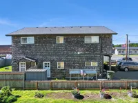 Gone Coastal: A Beautifully Spacious Getaway in the Heart of Downtown Long Beach