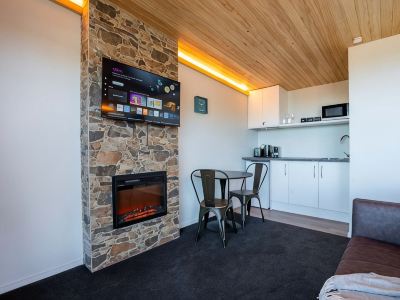 Tekapo Haven with Deck and Stargazing Sky