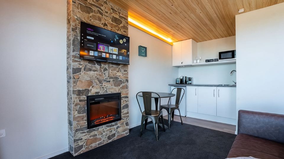 Tekapo Haven with Deck and Stargazing Sky