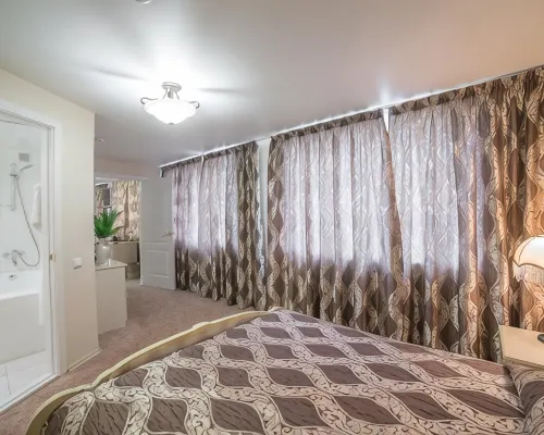 Hotel Primorye セントラルスクエア周辺のホテル