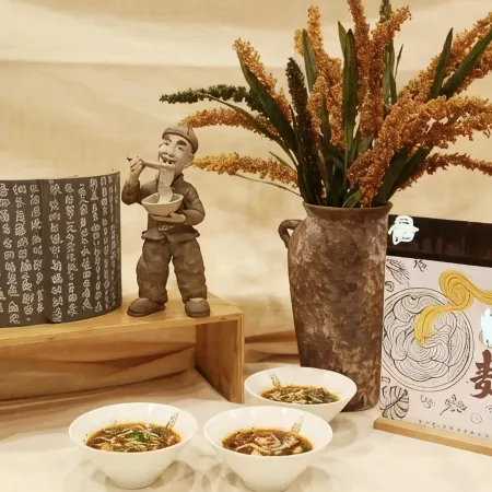 Qingmu Platinum Hotel (Ma on Shan Hexian Fucheng Garden Store)