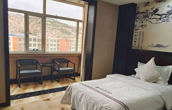 Jufutang Hotel