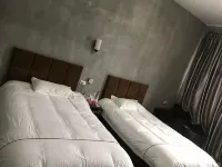 Longquan Jiutian Hotel